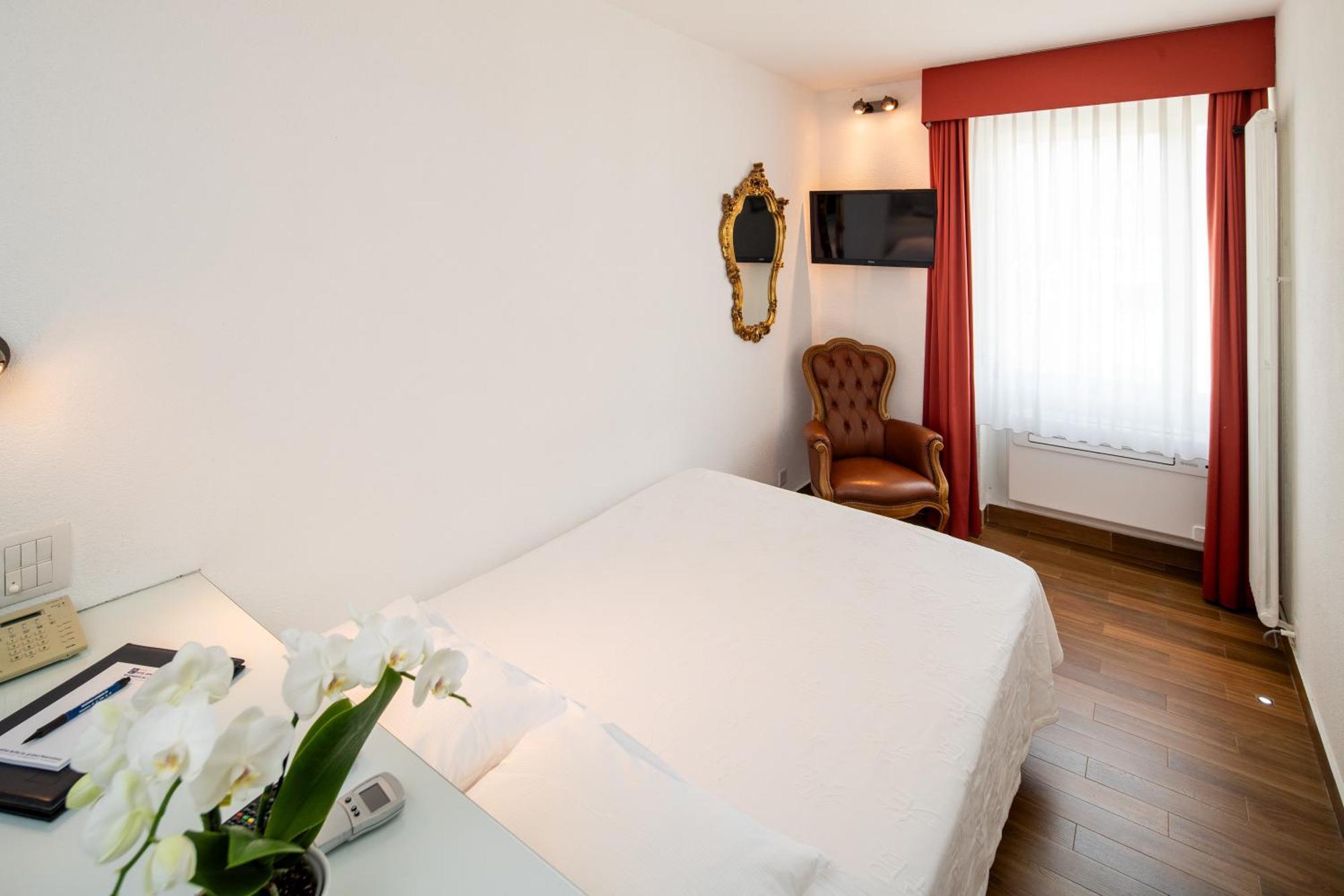 Hotel Campione Bissone Zewnętrze zdjęcie